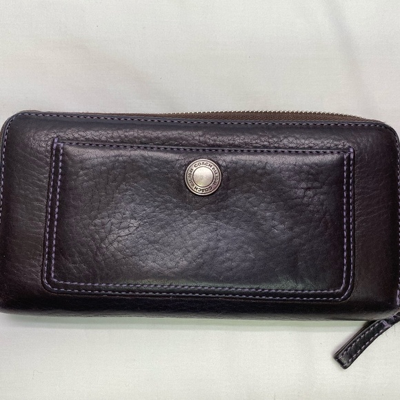 Coach Women’s Zip Wallet – Dark Brown Pebbled Leather, Great Condition - Picture 1 of 6